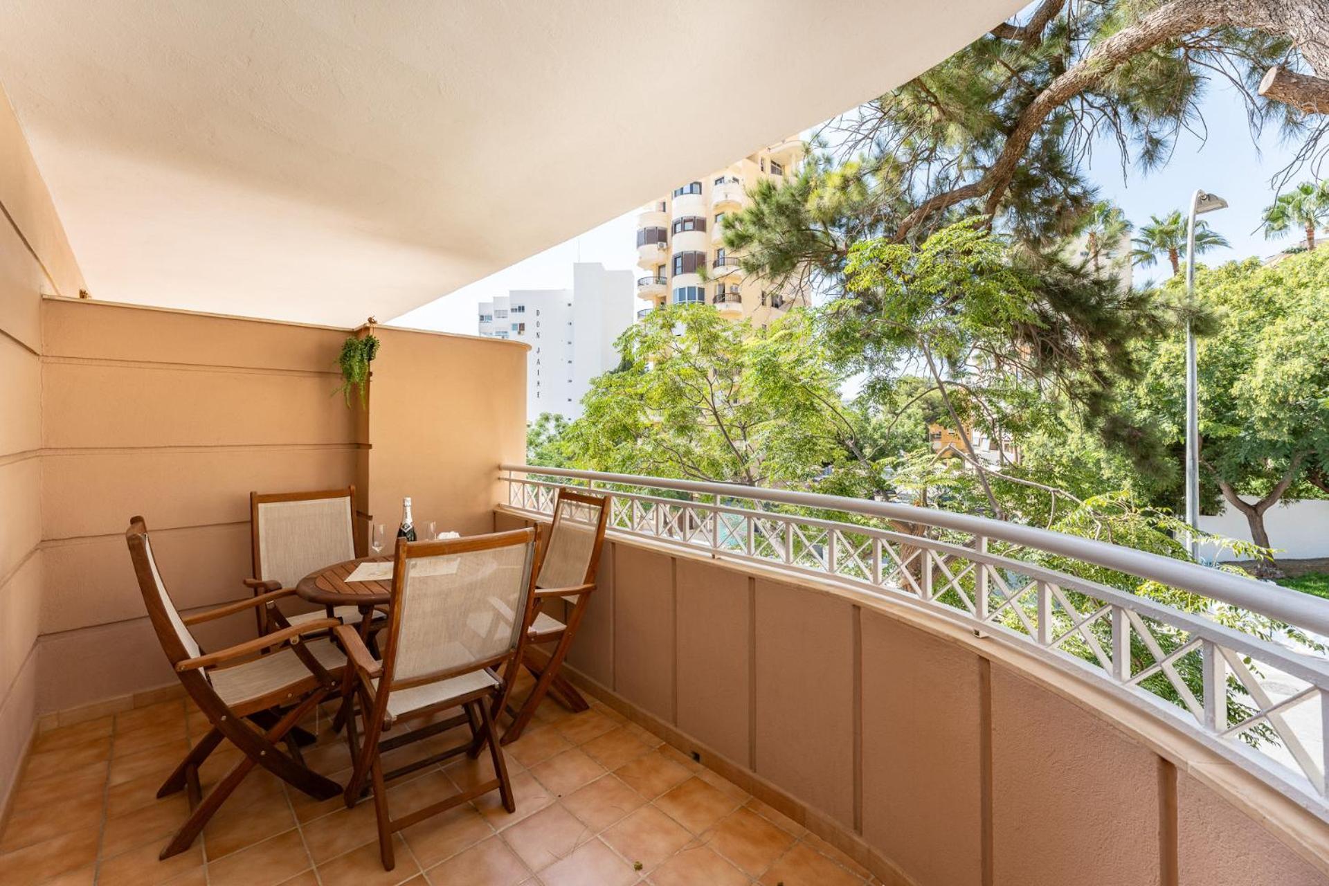 Malagasuite Costa Sol Oasis Torremolinos Luaran gambar