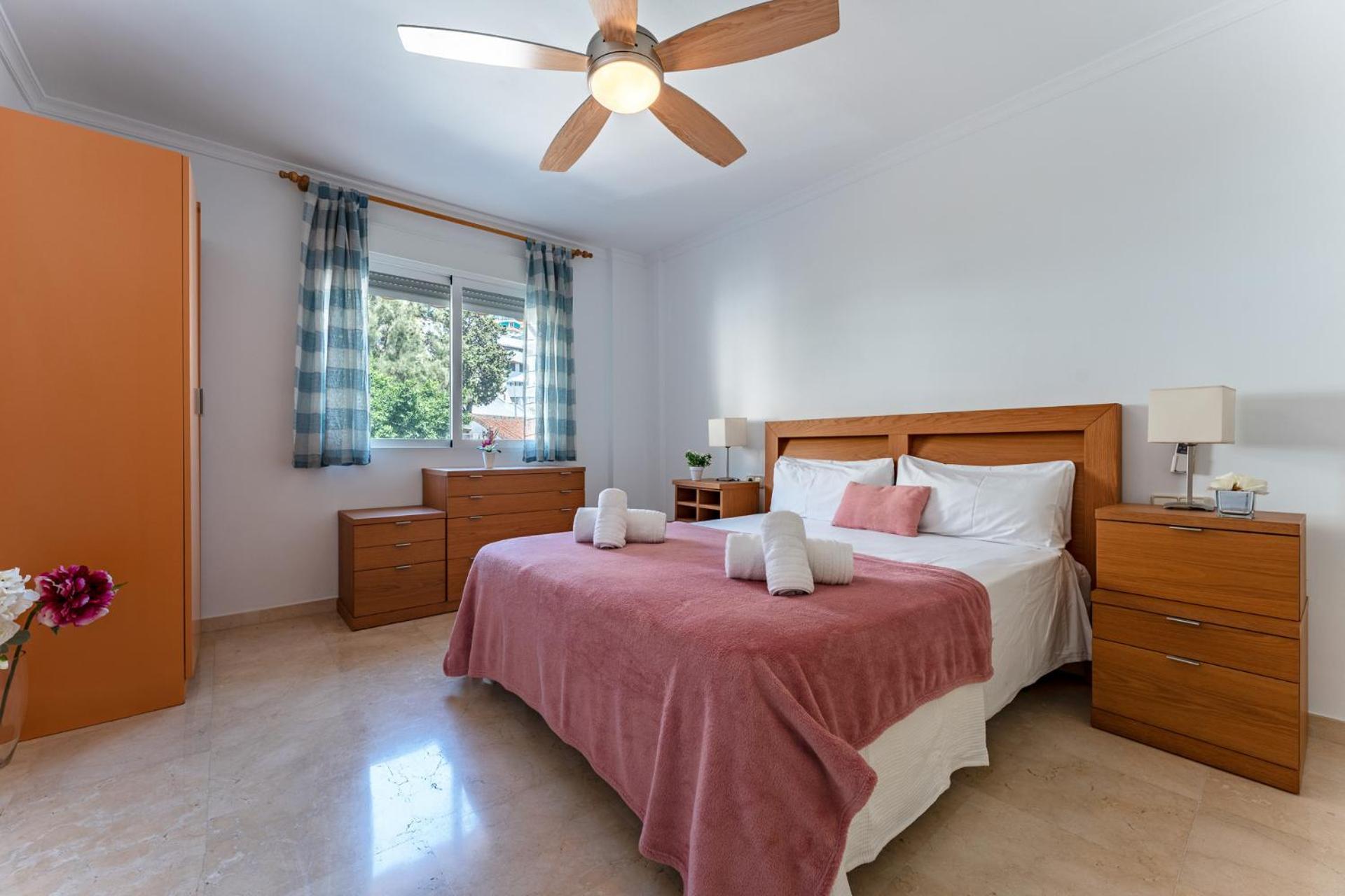 Malagasuite Costa Sol Oasis Torremolinos Luaran gambar