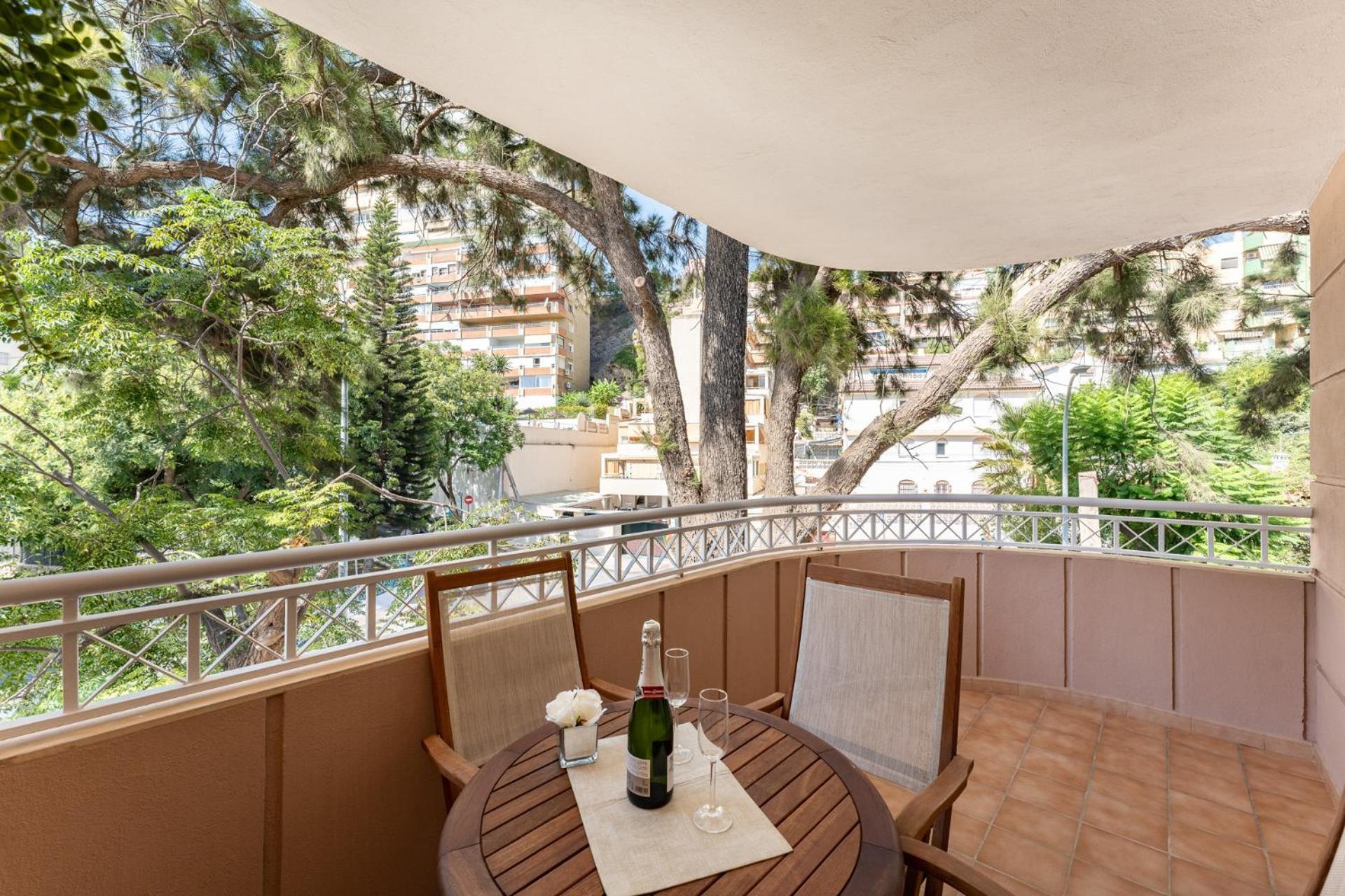 Malagasuite Costa Sol Oasis Torremolinos Luaran gambar